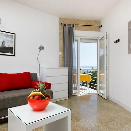 Ark Διαμέρισμα *